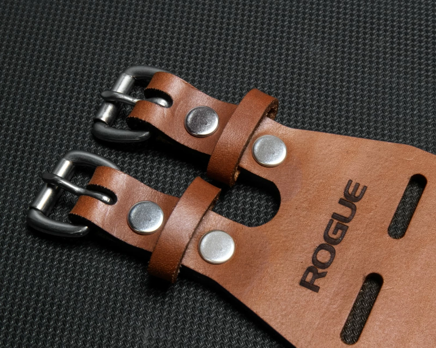 Rogue Leather Wrist Wraps - Don't Weaken Rogue Leather Wrist Wraps - Don't Weaken -Rogue Fitness Shop GL WRISTWRAPS web1 nbdrvq