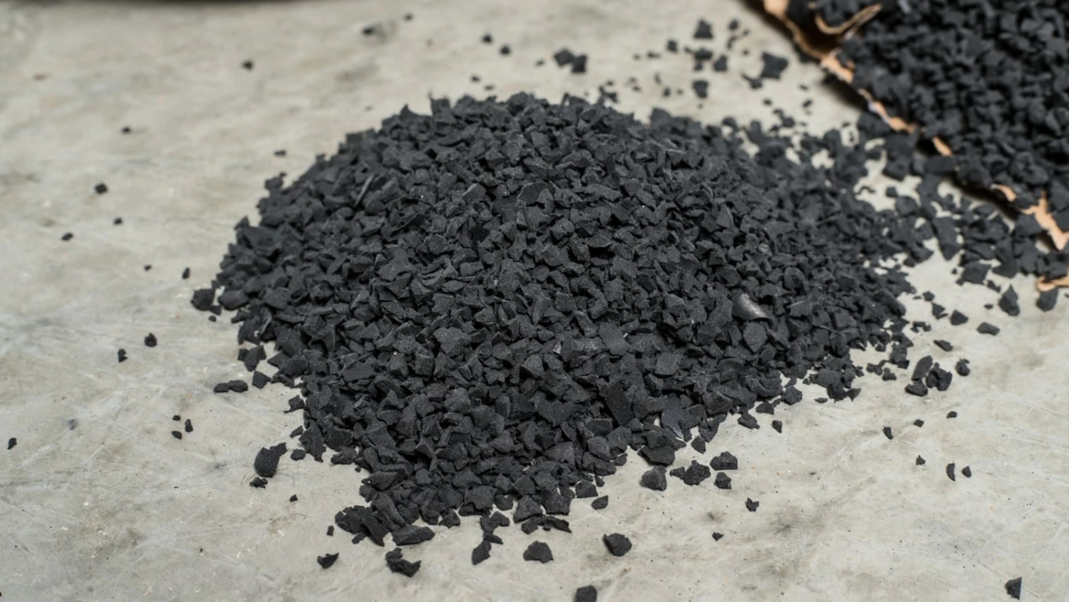 55LB Bulk Crumb Rubber - Image 2